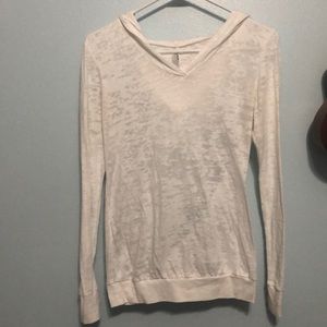 White long sleeve hooded shirt